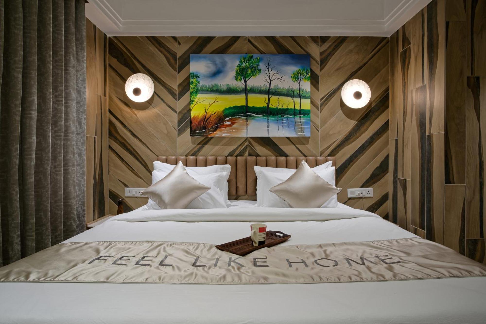 Golden Plaza Hotel Ahmadábád Kültér fotó