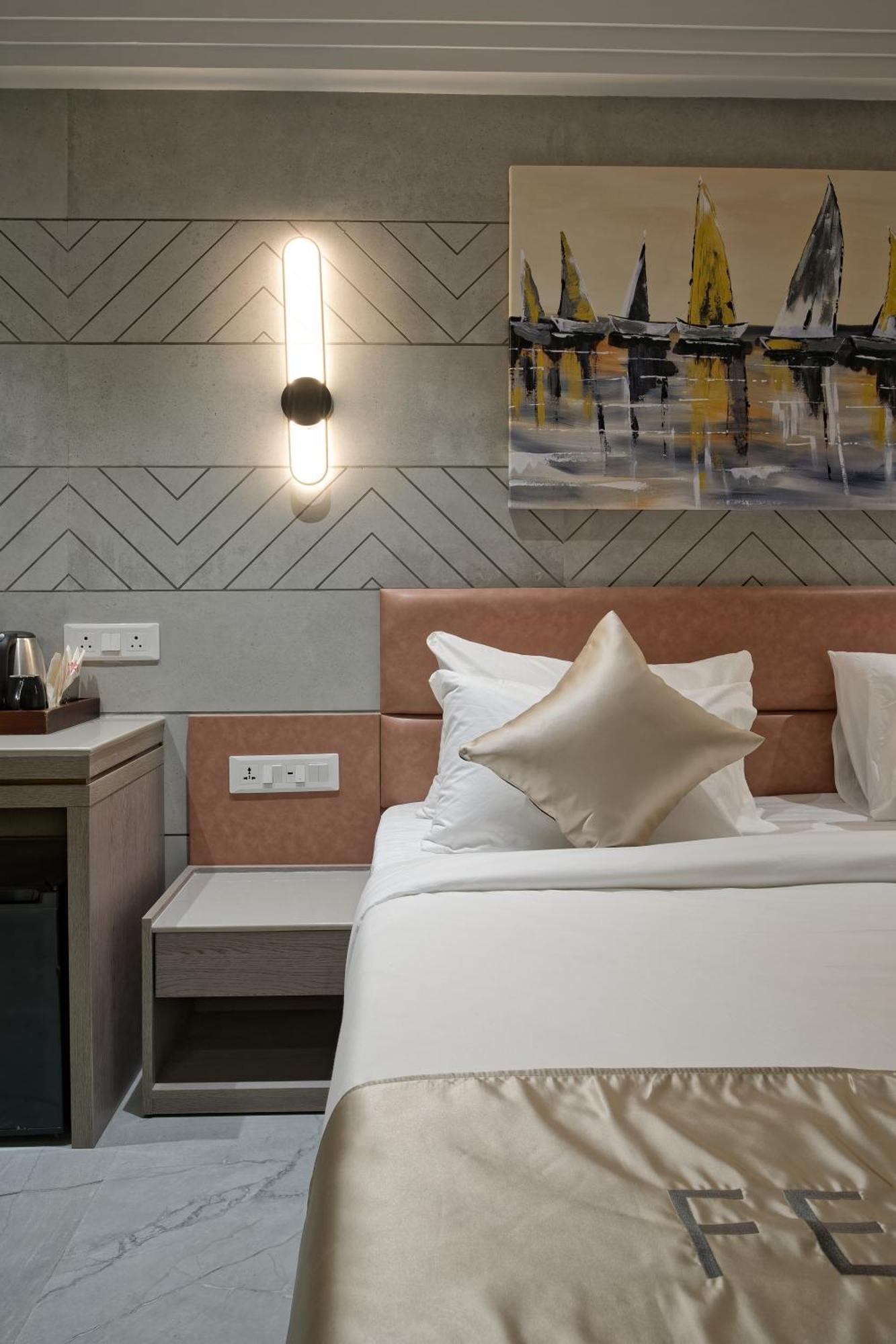 Golden Plaza Hotel Ahmadábád Kültér fotó