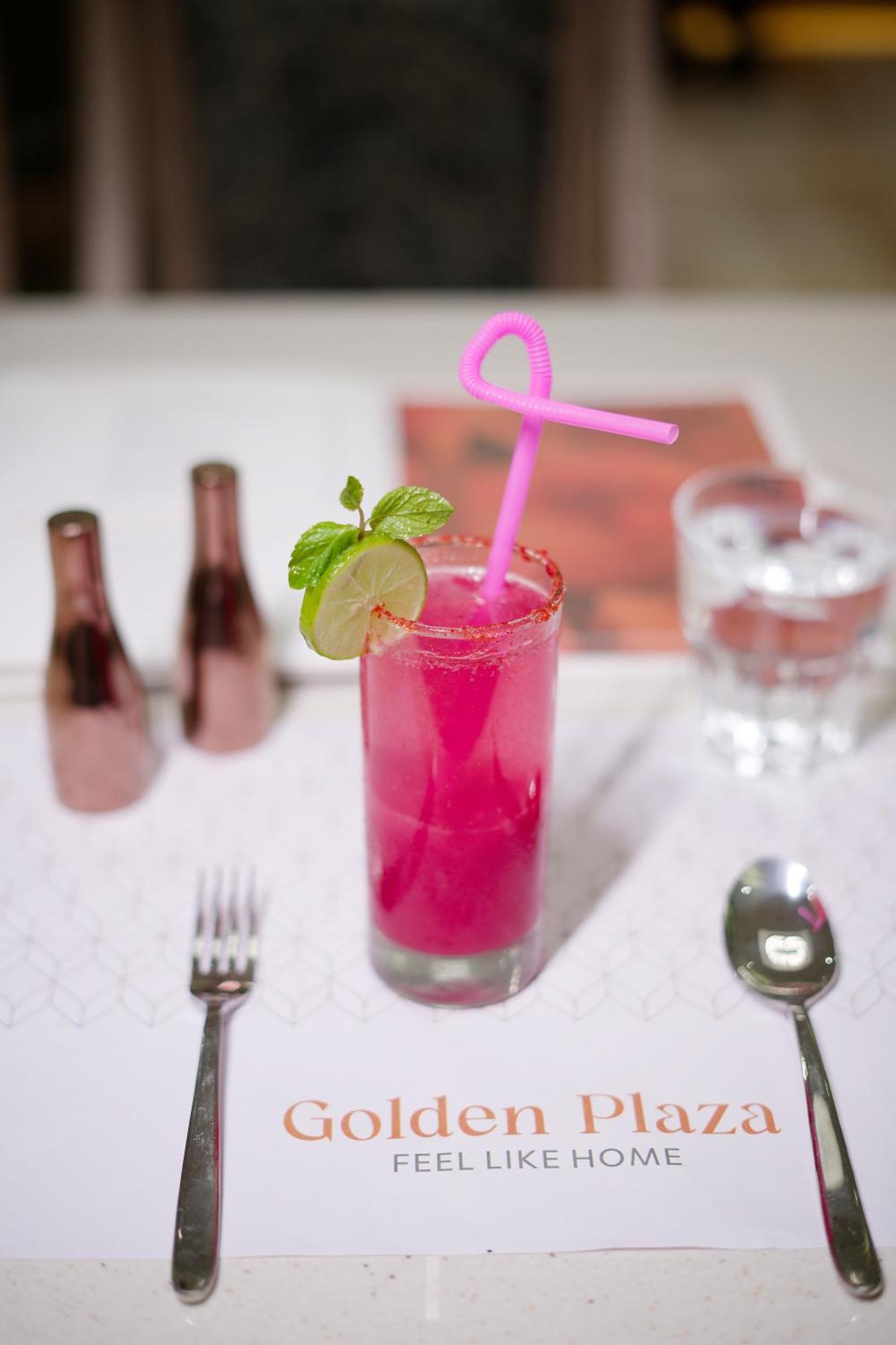 Golden Plaza Hotel Ahmadábád Kültér fotó
