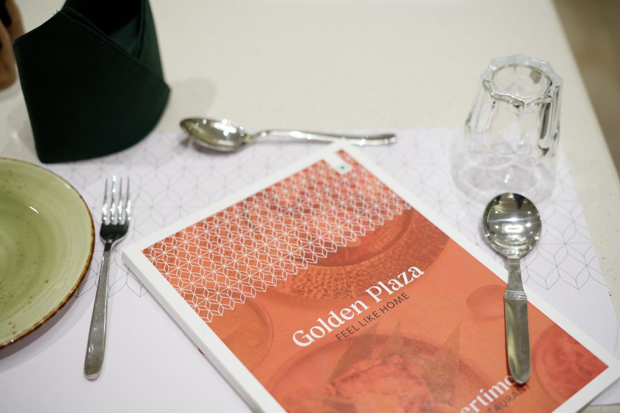 Golden Plaza Hotel Ahmadábád Kültér fotó