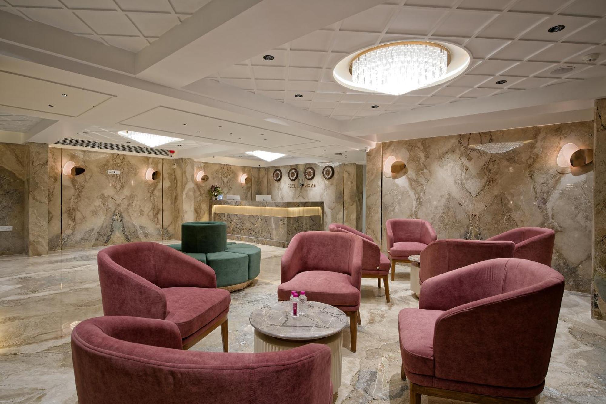 Golden Plaza Hotel Ahmadábád Kültér fotó